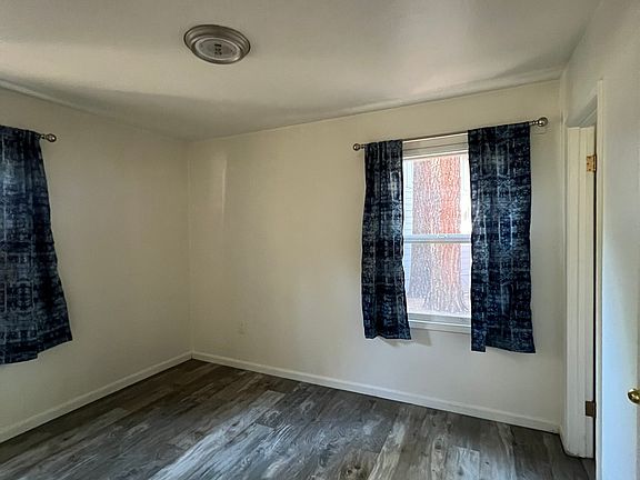 3rd image of 2737 Knox Ave #1