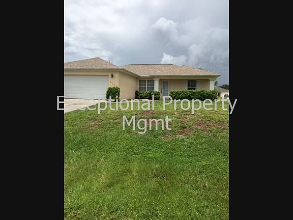 2nd image of 2115 NE 4th Pl