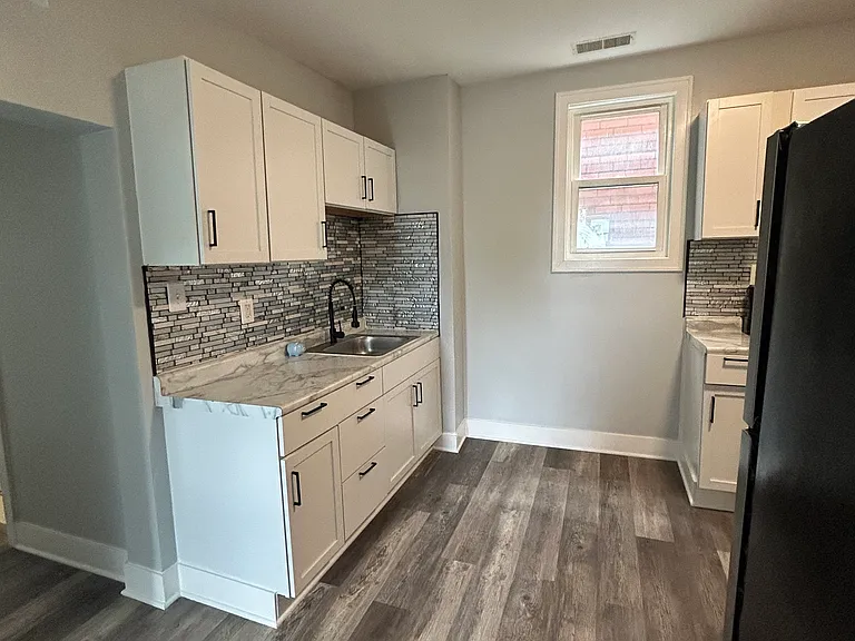 7004 S Honore St #4 — Photo 9