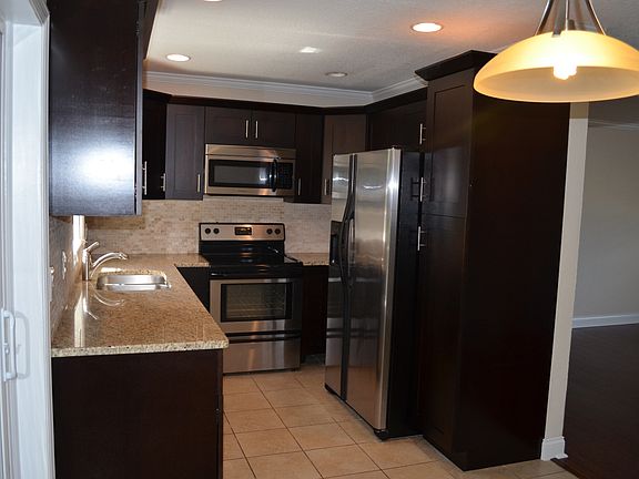 3rd image of 7138 Timber Dr