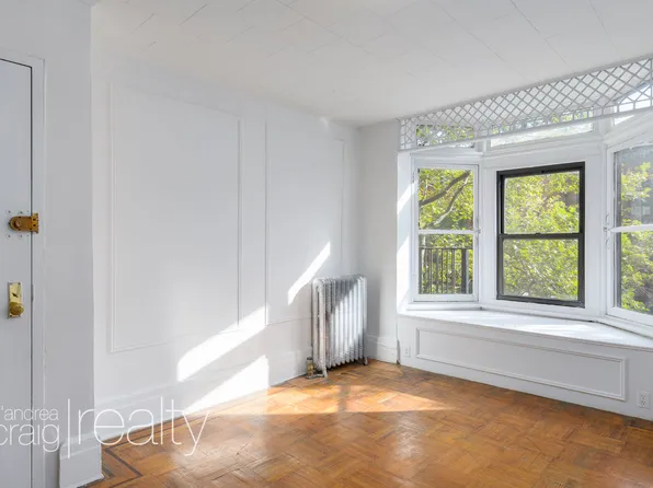 155 Amity Street image 4 of 7