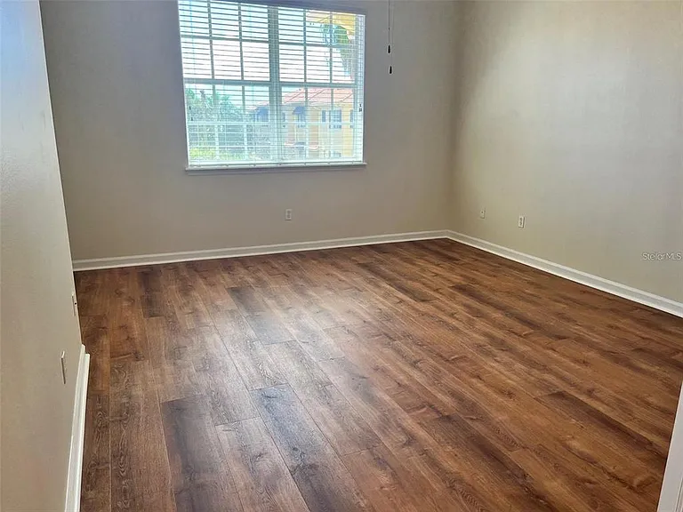 532 Jasmine Way — Photo 9