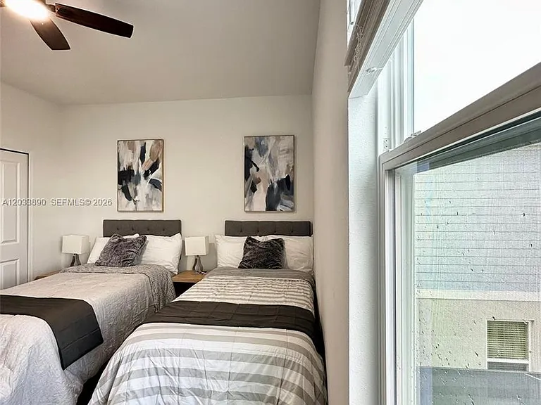 1217 Reunion Village Blvd — Photo 33