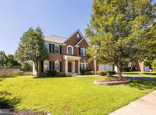 8 Cobham Ct, Stafford, VA 22554