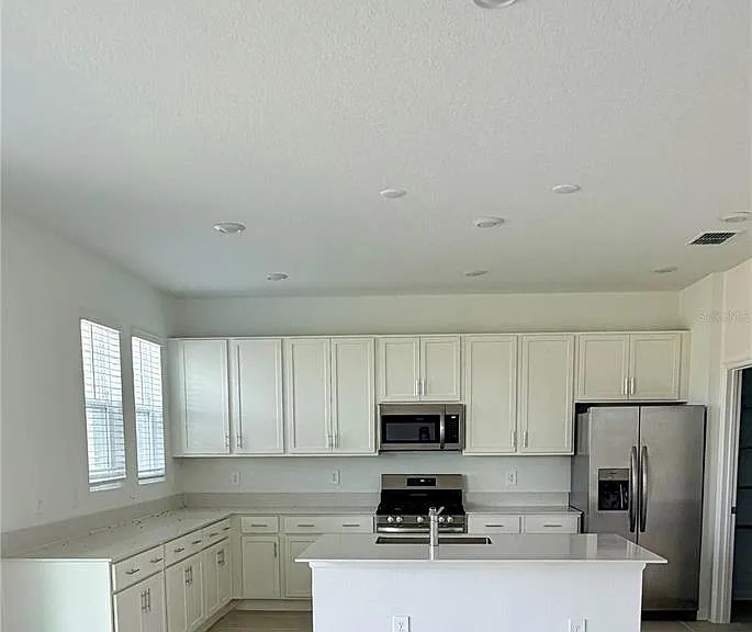 7436 Capstone Dr — Photo 2