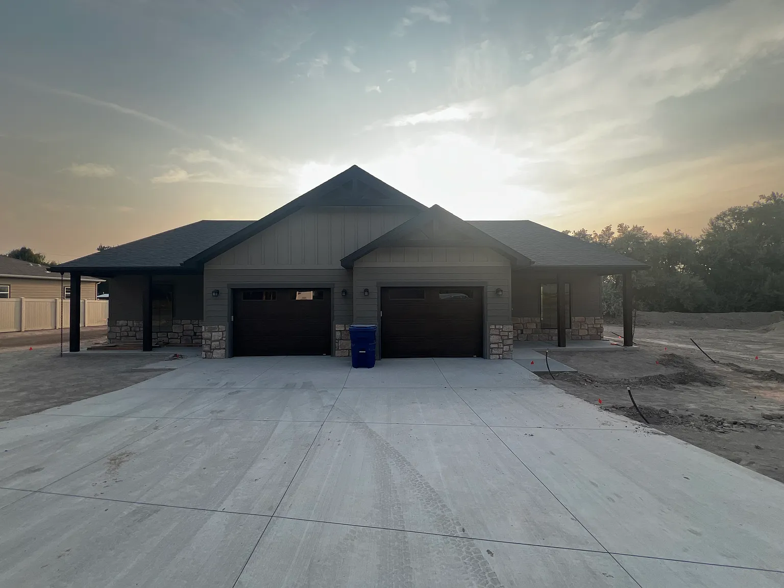 95 River Rock Pl — Photo 2