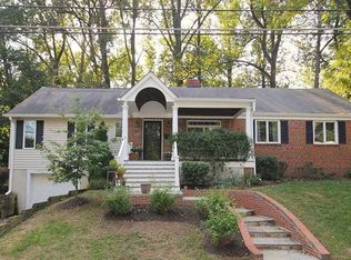 623 Laura Dr, Falls Church, VA 22046
