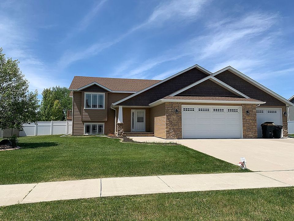 1st image of 5670 W Prairiewood Dr