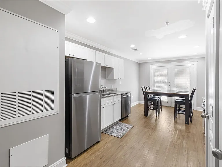 1725 Harvey Mitchell Pkwy S #1313 — Photo 4