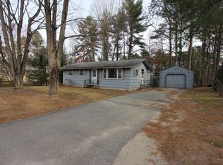 15 Oak Ln, Windham, ME 04062