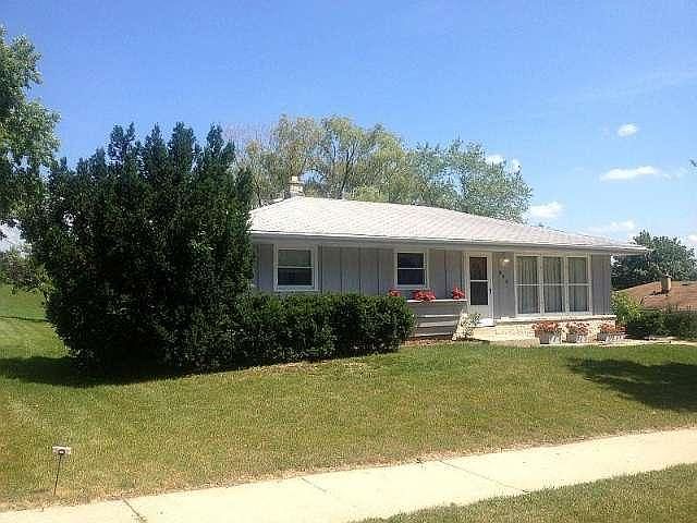 1st image of 805 Greenmeadow Dr