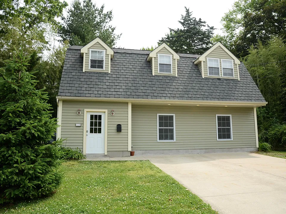 110 State St