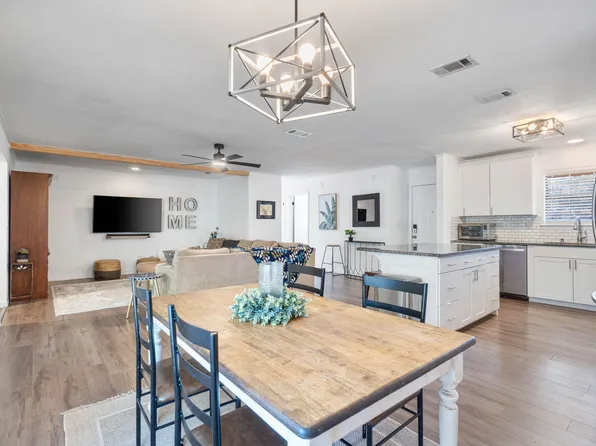 107 Ridgewood Ave, Mary Esther, FL 32569