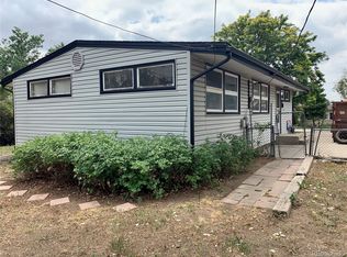 81 Cragmore St, Denver, CO 80221