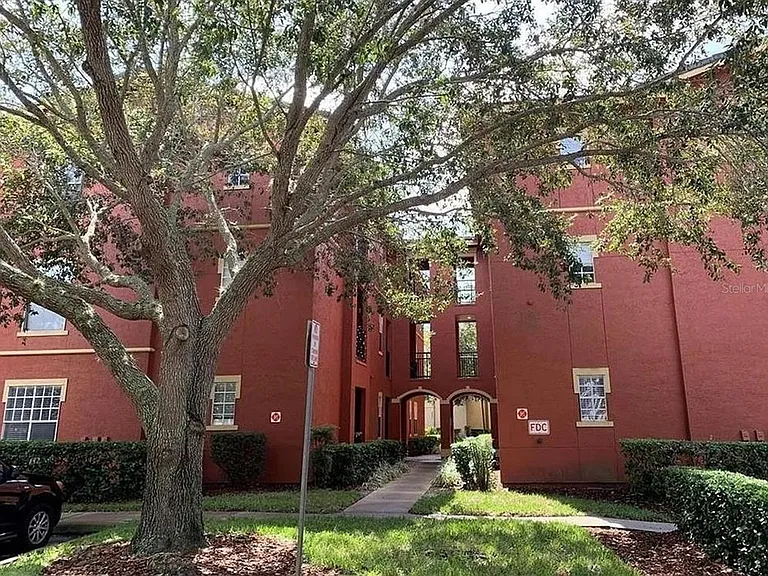 132 Vista Verdi Cir #228 — Photo 1