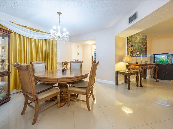 4th image of 4281 NW 41st St APT 319