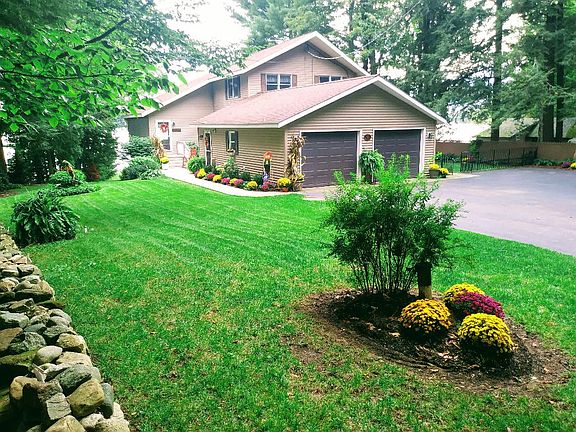 Oversize heated 2-car garage