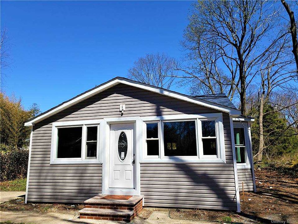 405 Middle Road, Bayport, NY 11705 Zillow