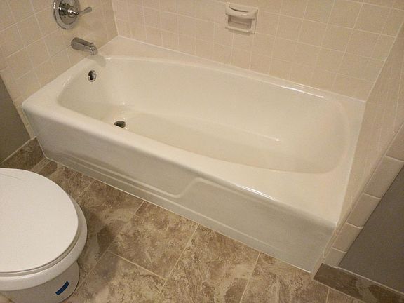 Main Bath (2)