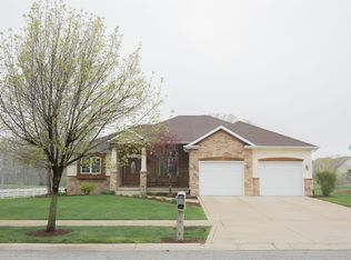 304 127th Pl, Crown Point, IN 46307