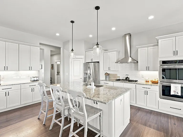 1095 Sage Rd — Photo 8