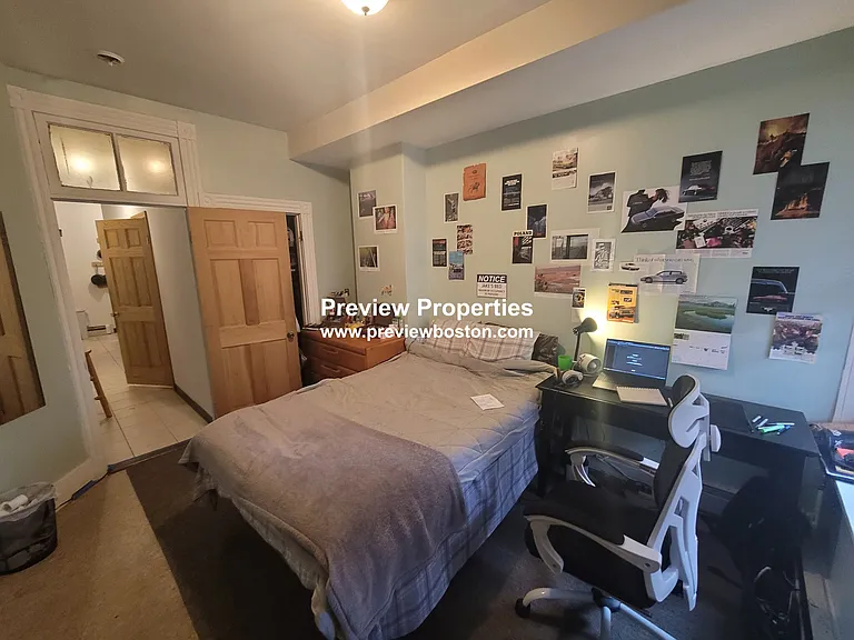 Cedar St — Photo 8