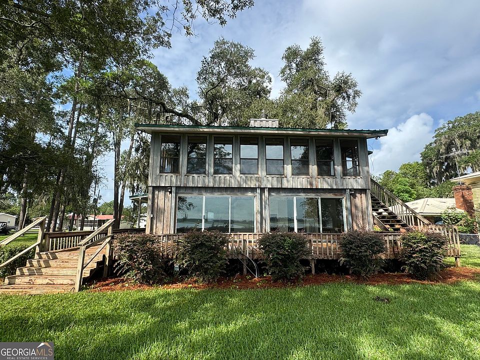 1st image of 863 Hickory Bluff Rd