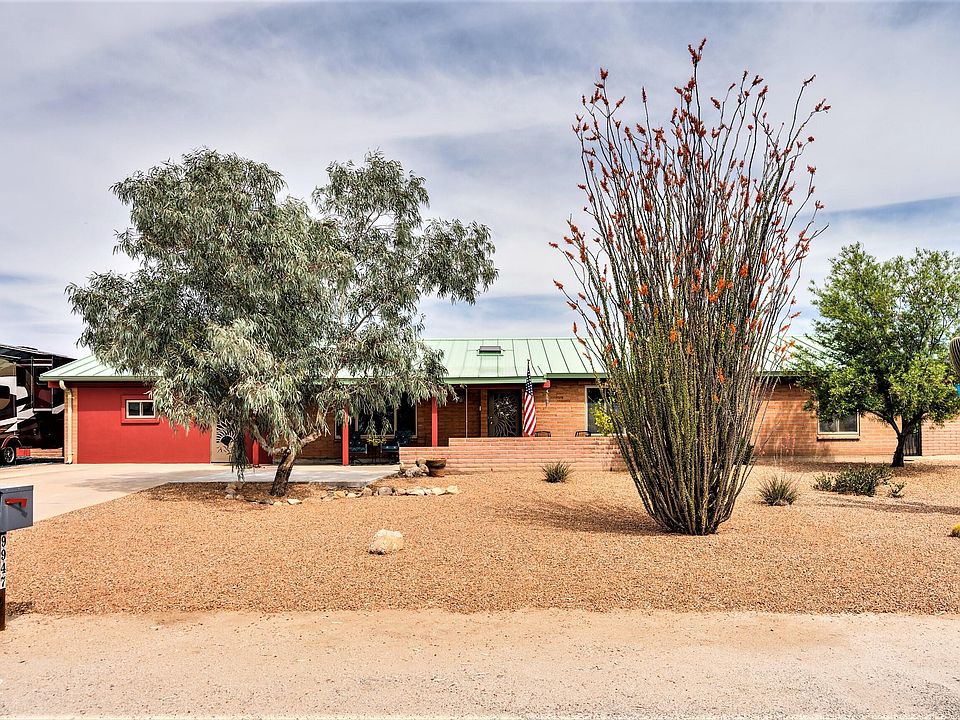 1st image of 9947 N Calle Solano