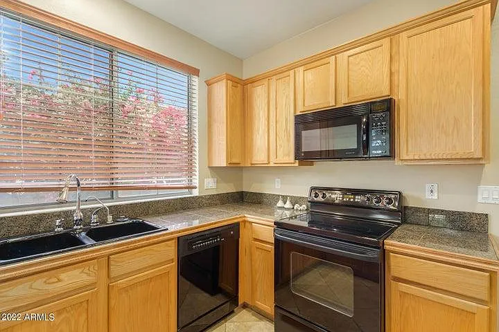 43220 N Outer Banks Dr — Photo 4