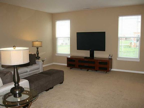 5th image of 5055 Clemens Pl