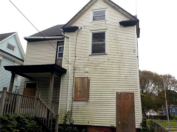 3rd image of 92 Avenue D