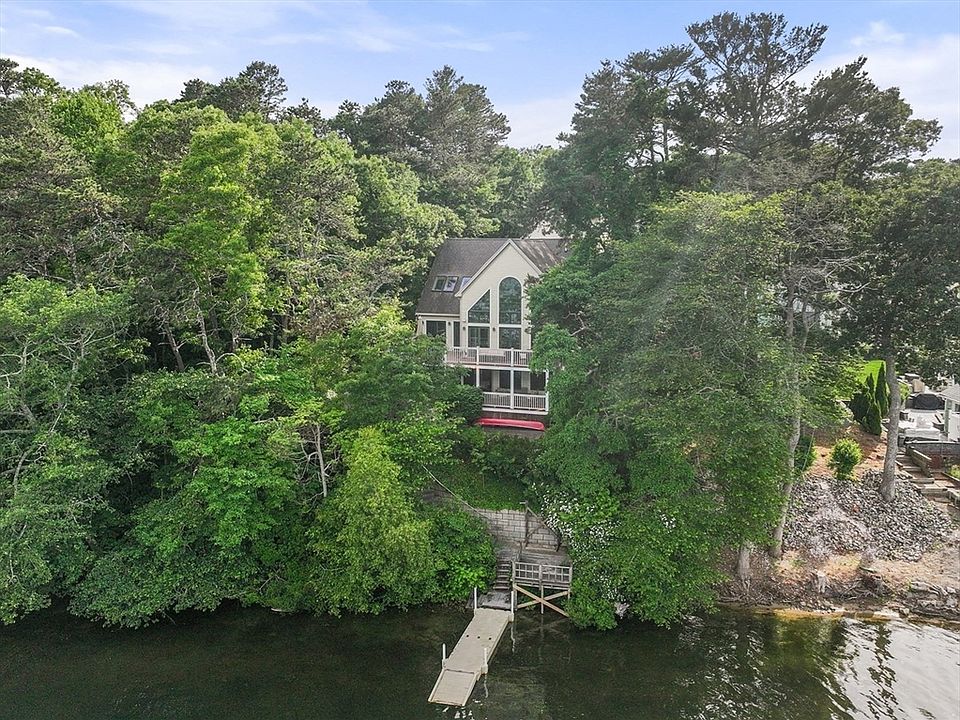 1st image of 10 Shore Rd