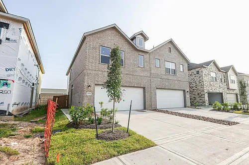 2135 Salinas Dr Photo 1