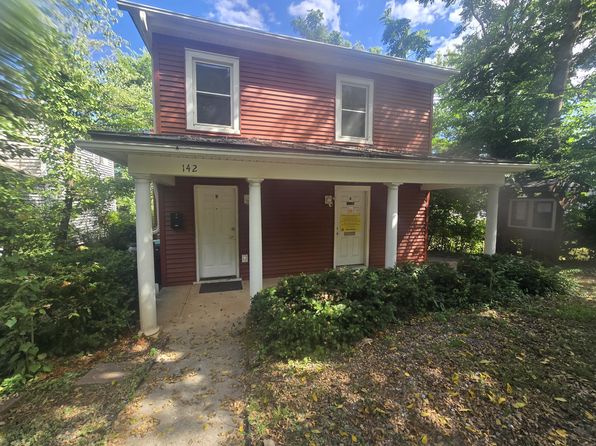 142 Carlton Rd #B