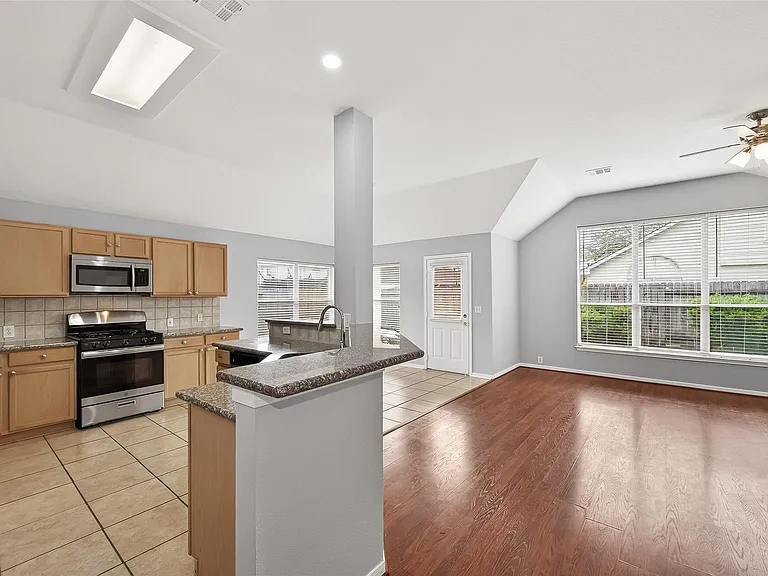 3135 Silver Cedar Trl — Photo 22