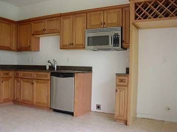 5th image of 10044 Chiana Cir