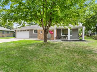 208 4th St SW, New Prague, MN 56071