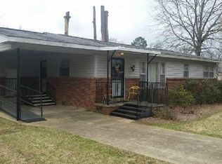 105 Chenault St, Houston, MS 38851