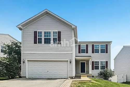 3229 Kenilworth Ln Photo 1