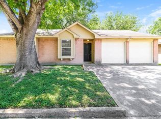 11711 Spruce Mountain Dr, Houston, TX 77067