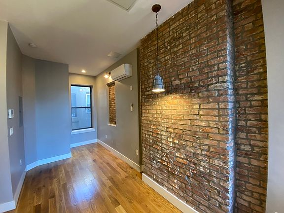 2nd image of 423 Rogers Ave APT C4