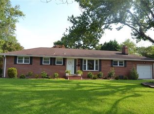 2312 Plantation Dr, Virginia Beach, VA 23454