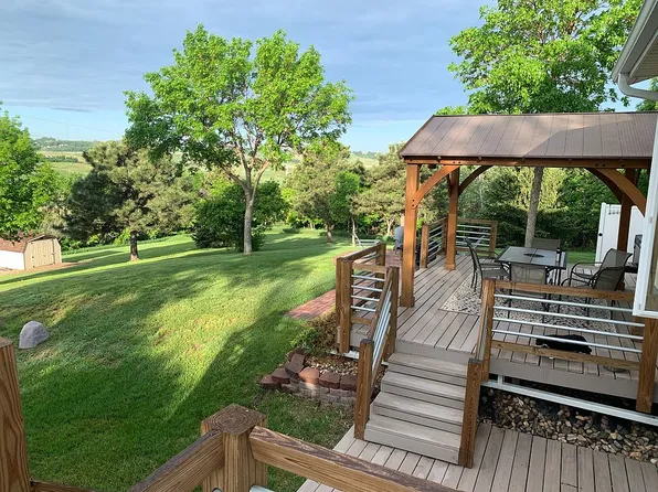 3745 Arikara Ave N, Mandan, ND 58554