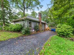 206 Red Hill Rd, Middletown, NJ 07748