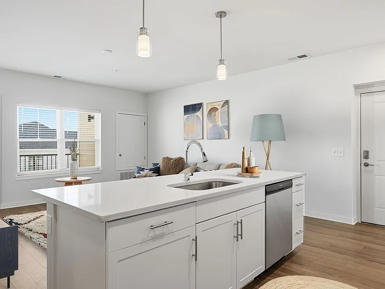 Skye - 1 Bed / 1 Bath - 774 Sq.Ft.