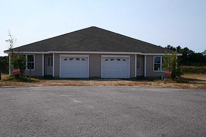 1st image of 3901 Village Green Cir #6A
