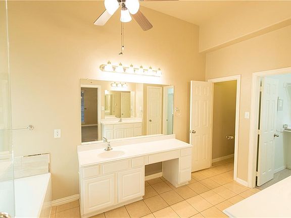 3rd image of 4589 Hearthstone Dr