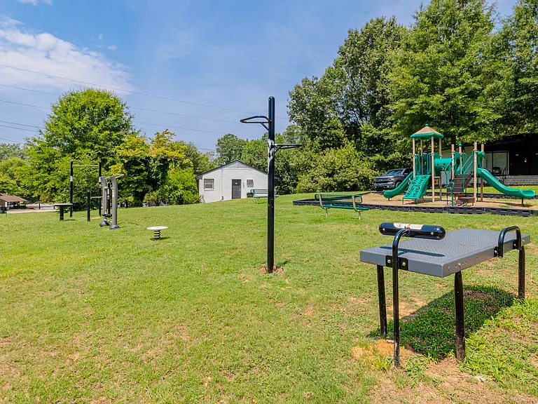 633 Chappell Dr — Photo 29