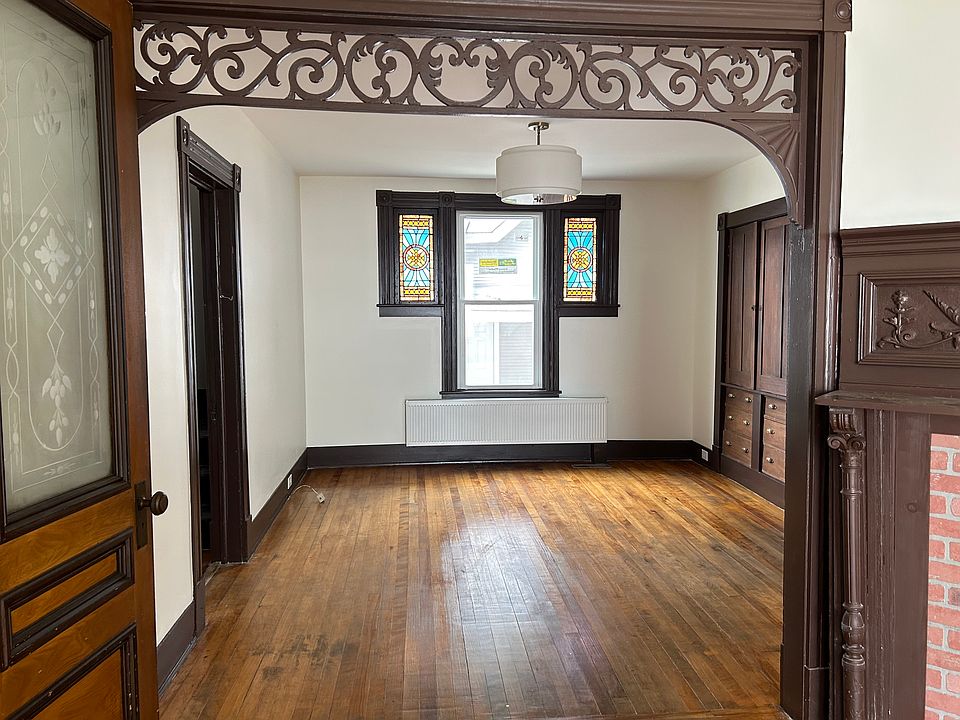 1st image of 30 Lincoln Ave #A