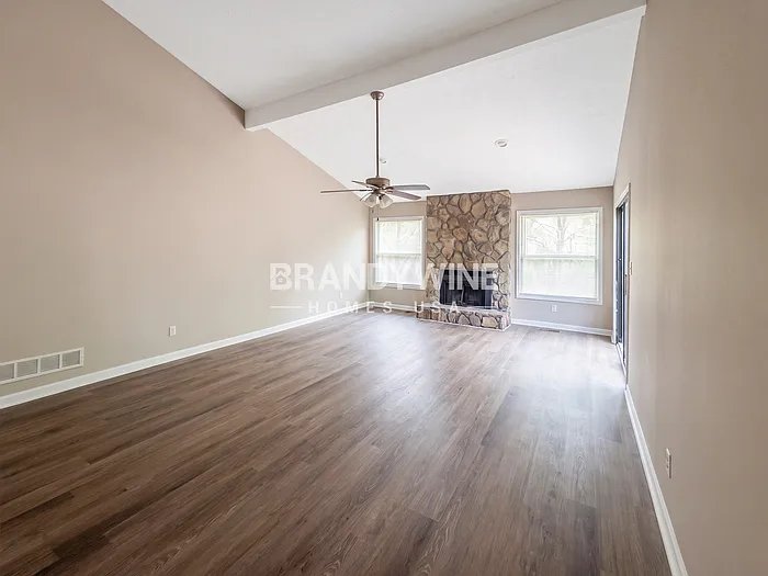 1704 Hickory Grove Trl NW — Photo 5